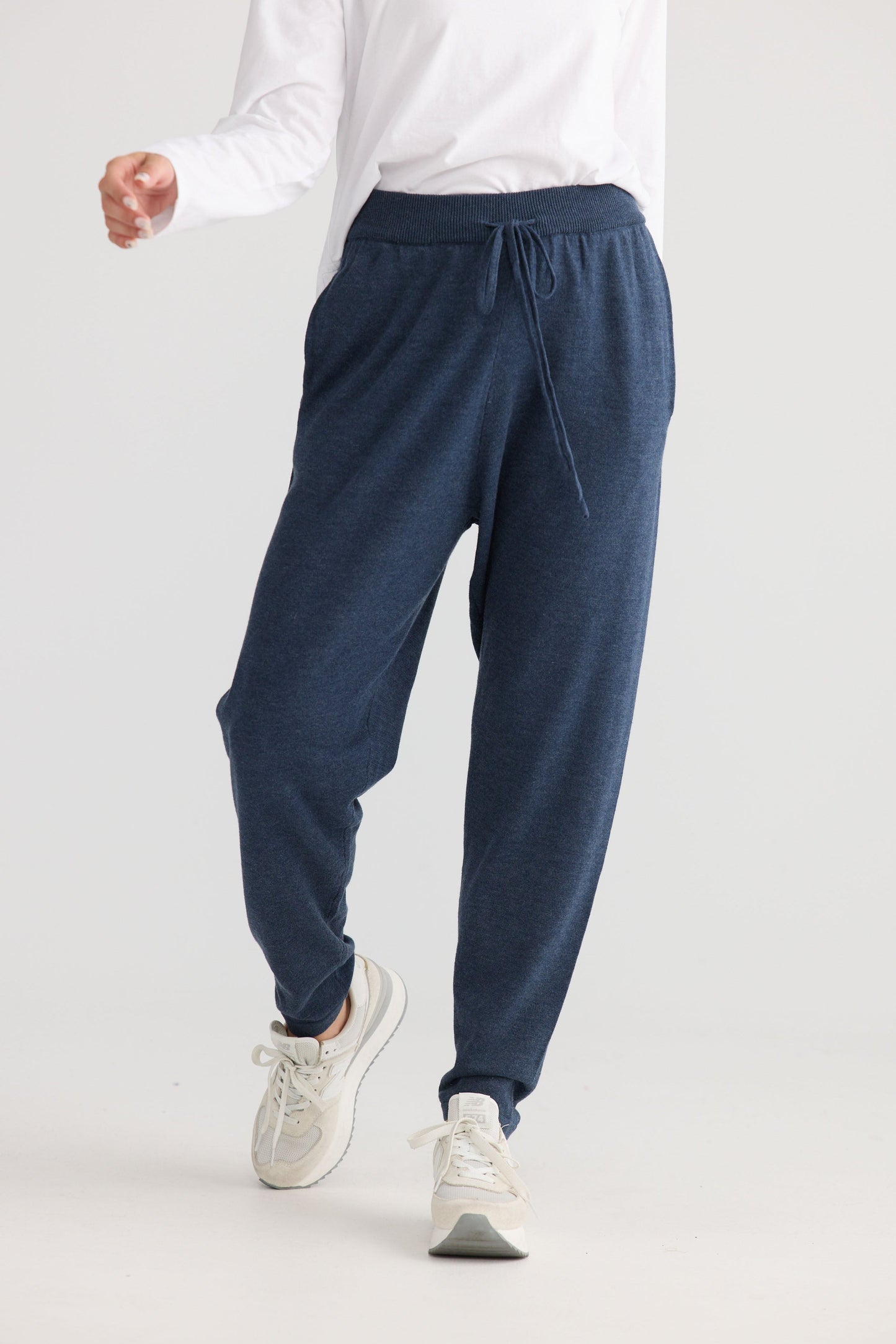 Woodside Pant in navy, showing drawstring waist.